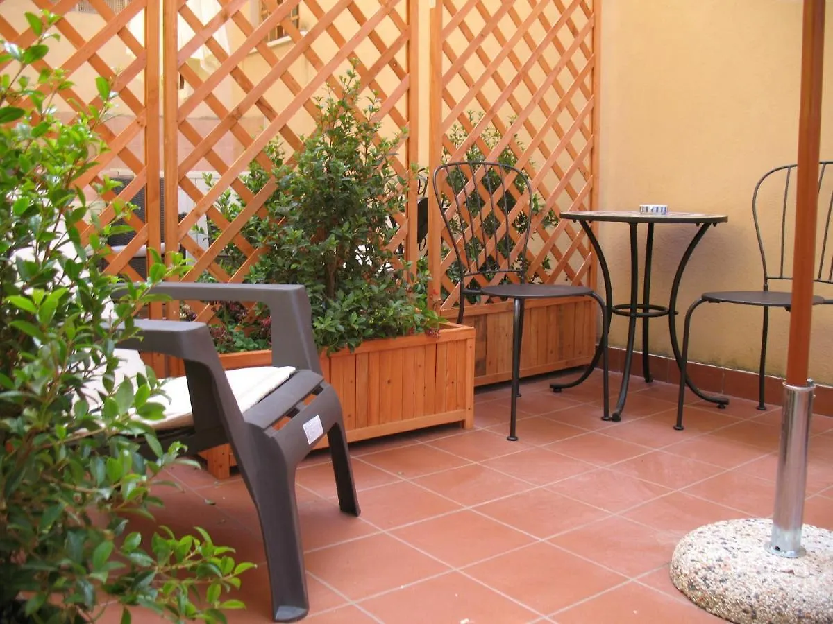 Bed&Bed Tommaso Fazzello Only Rooms Taormina Italy